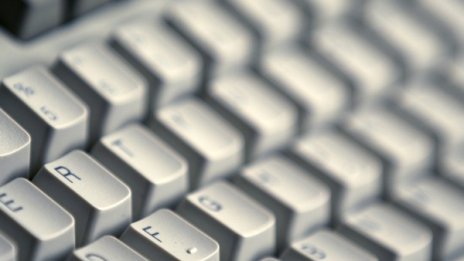 Разследват двама заради банковите атаки 