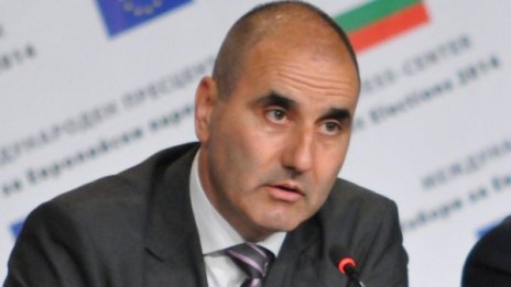 И при пълно мнозинство ще търсим коалиция, каза Цветанов