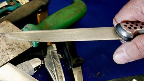 Майка уби учителка във френска забавачка 