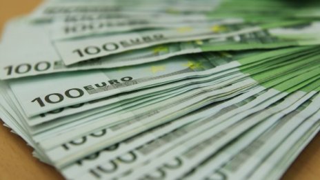 Араби оставили 2000 евро бакшиш