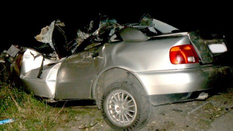 Двама загинали в катастрофи за денонощие 