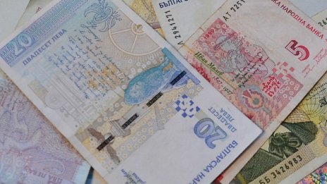 Баби от област Добрич станаха жертви на ало измамници