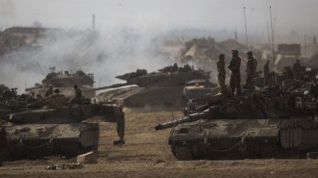 Хамас ще спре огъня, но след споразумение с Израел
