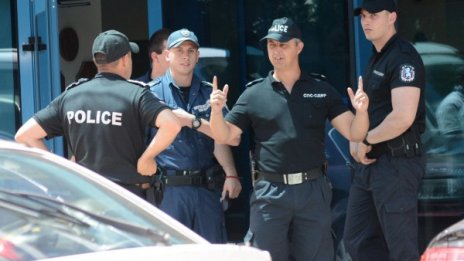 Учат висши полицаи как да бъдат лидери 