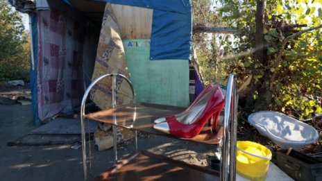 В Белгия пробват да изгонят катунари с високи децибели