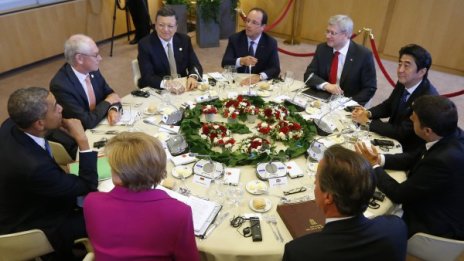 САЩ и ЕС наложиха нови санкции на Русия заради Украйна