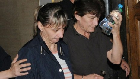 И Апелативният съд остави в ареста двете служителки на КТБ