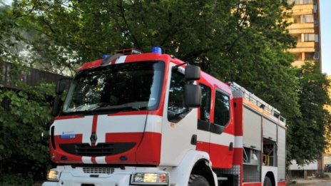 Половин тон зърно е изгорял при пожар в село Кортен