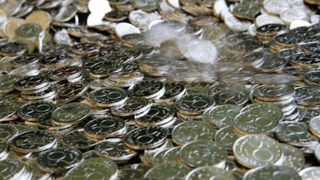 Спестяванията в банките паднаха с над 1 млрд. лв. през юни