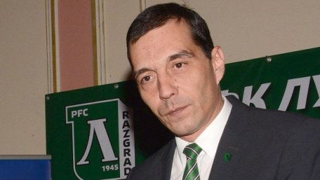 Петричев: Няма да сменяме Стойчо Стоев