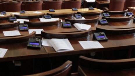 Възможна ли е спасителна коалиция "по немски" в следващото НС?