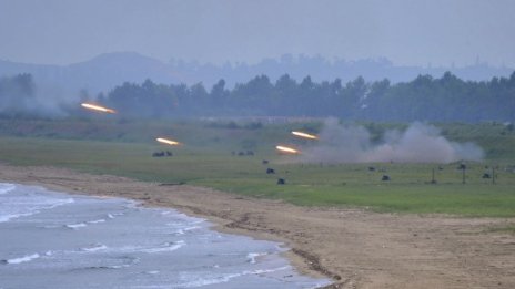 Пхенян отрича да е доставял оръжия на Хизбула и Хамас