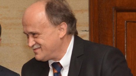 Без заплати за декември, ако няма ремонт на бюджета на НЗОК