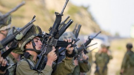 Израел мобилизира още 16 хиляди войници от запаса