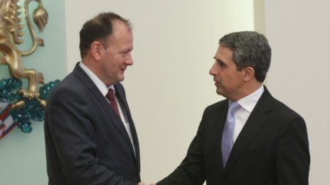 Президентът се меси на страната на опозицията, скочи БСП 