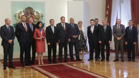"Ялови пазарлъци при президента"