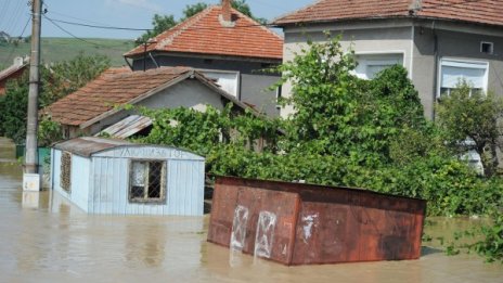 Ситуацията в Мизия остава апокалиптична, хората бедстват
