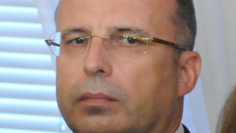 Порожанов се захваща най-напред с ревизия на бюджета