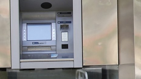 Разбиха банкомат в Девня, взеха над 26 000 лв.