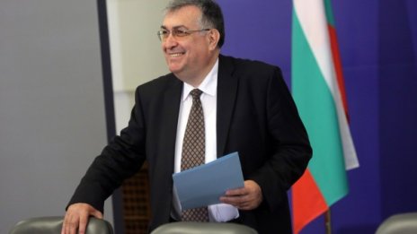 Близнашки зове Станишев да подкрепи Кристалина Георгиева