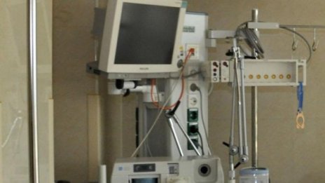 Ранената при падането на асансьора жена е в съзнание