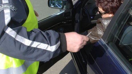 МВР ще следи ползват ли си предпазни колани в колите