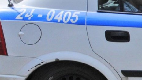 Стена е паднала в Златни пясъци, повредени са 6 коли