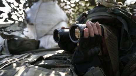 Киев: 4000 руски войници от Крим по "административната граница" с Украйна