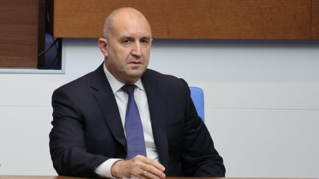 Премиерът Радев ще присъства на военния парад в Париж 