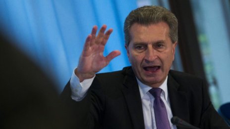 Йотингер предлага газова сделка на Украйна и Русия 