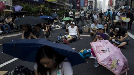 Китай е пред сложна дилема заради протестите в Хонконг
