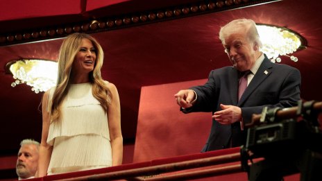 Тръмп изгледа мюзикъла &ldquo;Чикаго&rdquo; на фона на аплодисменти и освирквания ВИДЕО