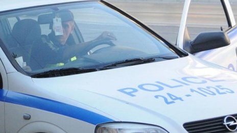 Полицията огради детска площадка в София