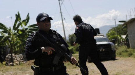 Застреляха мексикански активист в пряк ефир