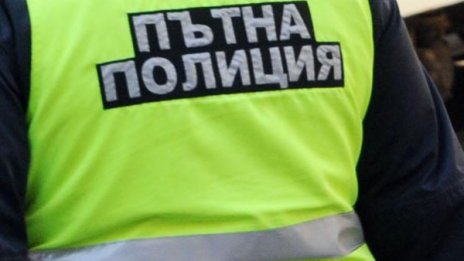 Мъж пострада при сблъсък на бетоновоз и кола в Пазарджик