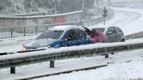 Бойко Борисов блокиран 8 часа на пътя