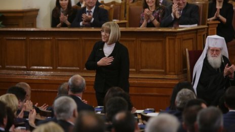Цачева се надява скоро да има кабинет 