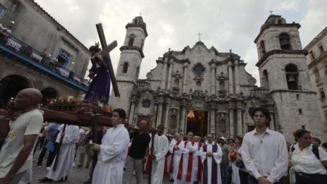 В Куба строят първата нова църква от 55 години насам