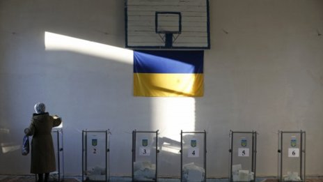 Изборите в Украйна - разрив с Русия и съветското минало