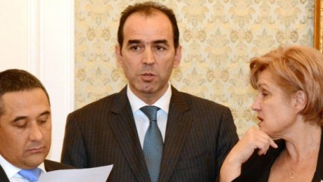 Искров дава оставка след решение по казуса КТБ