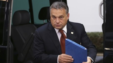 Орбан оттегля проекта за данък върху нета в Унгария