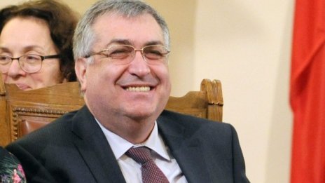 Трябва да имаме кабинет на всяка цена, убеден е Близнашки 