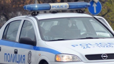 Откриха труп на мъж във врачанско село