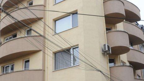 НАП разпродава почивна база и промишлени сгради на длъжници