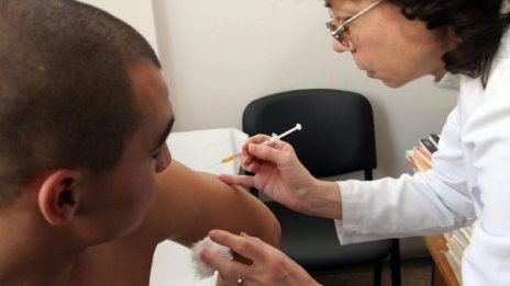 Специалист: Грипът дойде в България