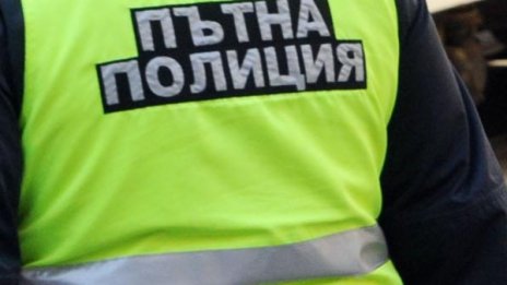 Шофьори пометоха двама пешеходци в Пловдив