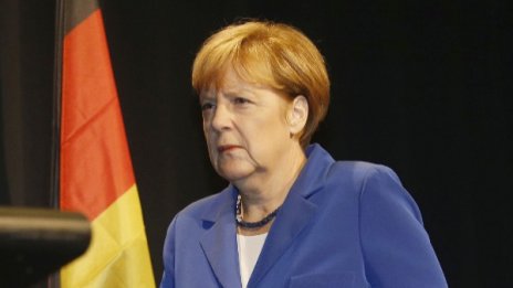 Меркел предупреди за опасност от разрастване на кризата в Украйна
