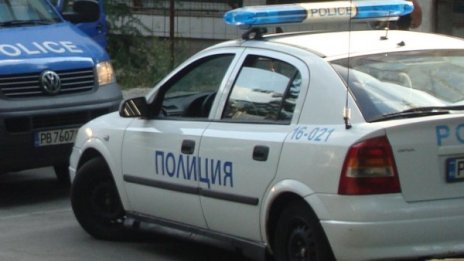 "Ауди" блъсна четирима на спирка в кв. "Надежда"