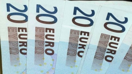 В Италия разбиха мрежа за фалшиви пари, засегната е била и България
