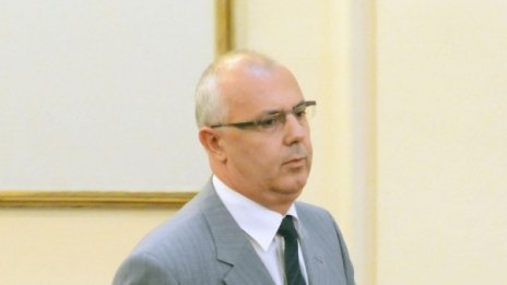 МВР: Не пълнете джобовете с пачки от КТБ, охраняваме само клоновете